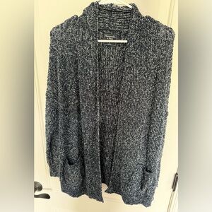 Abercrombie & Fitch Women's Gray Sweater
